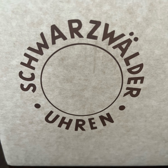 Authentic Black Forest Cuckoo Clock - Picture 4 of 6